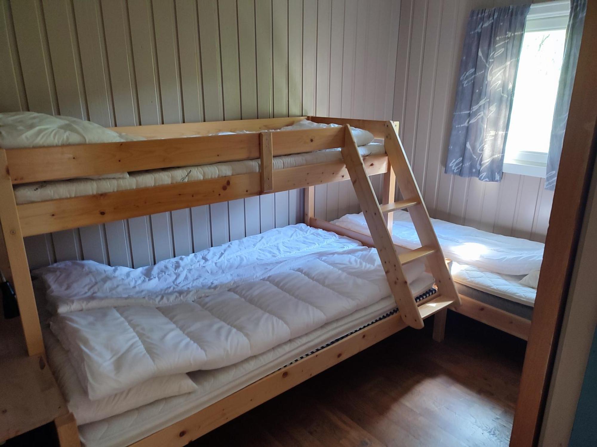 Haugheim Two-Bedroom Cottage 比尔克兰 外观 照片