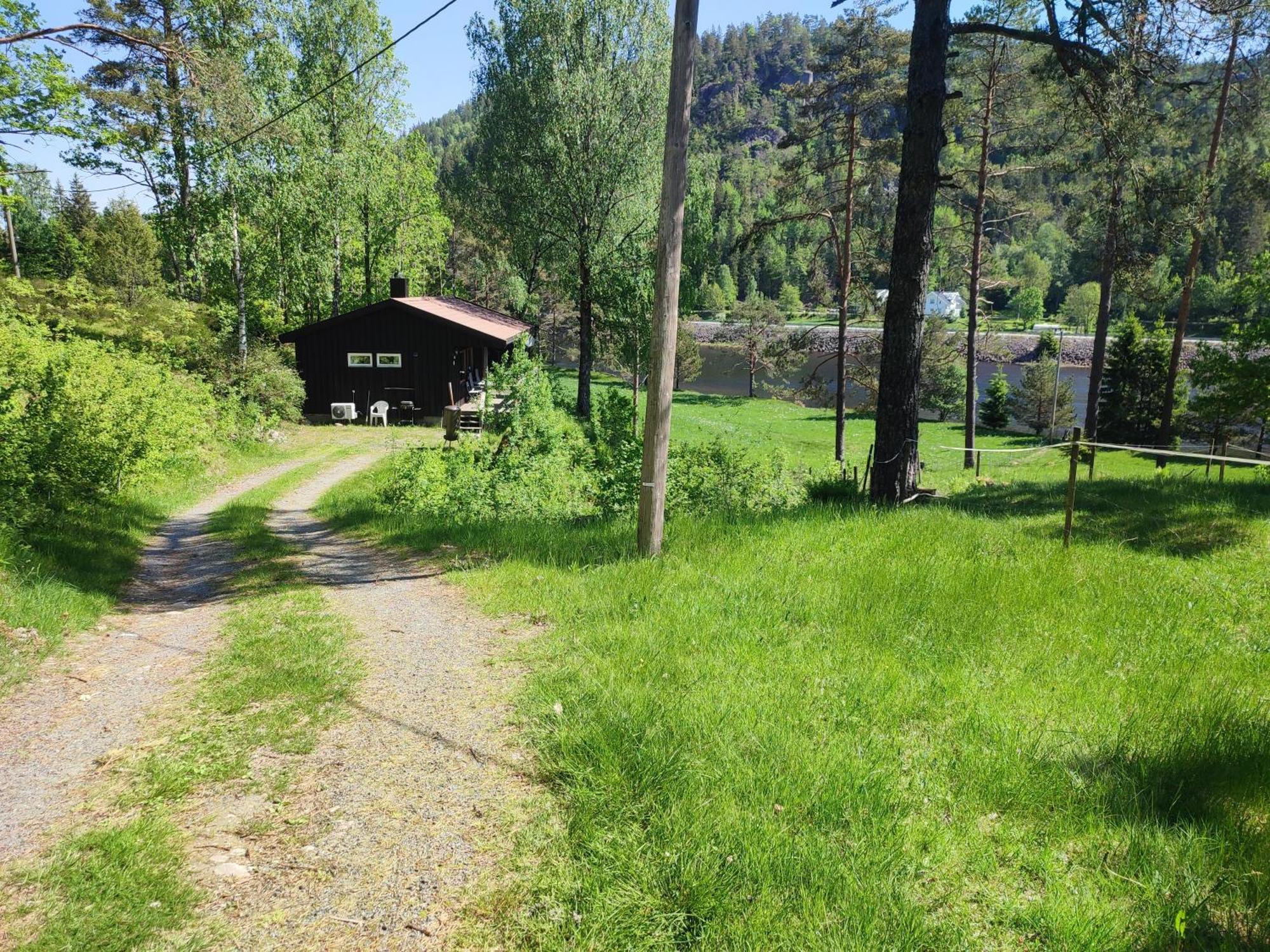 Haugheim Two-Bedroom Cottage 比尔克兰 外观 照片